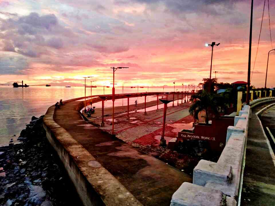 Manila Bay Sunset at Navotas Centennial Park, Navotas City